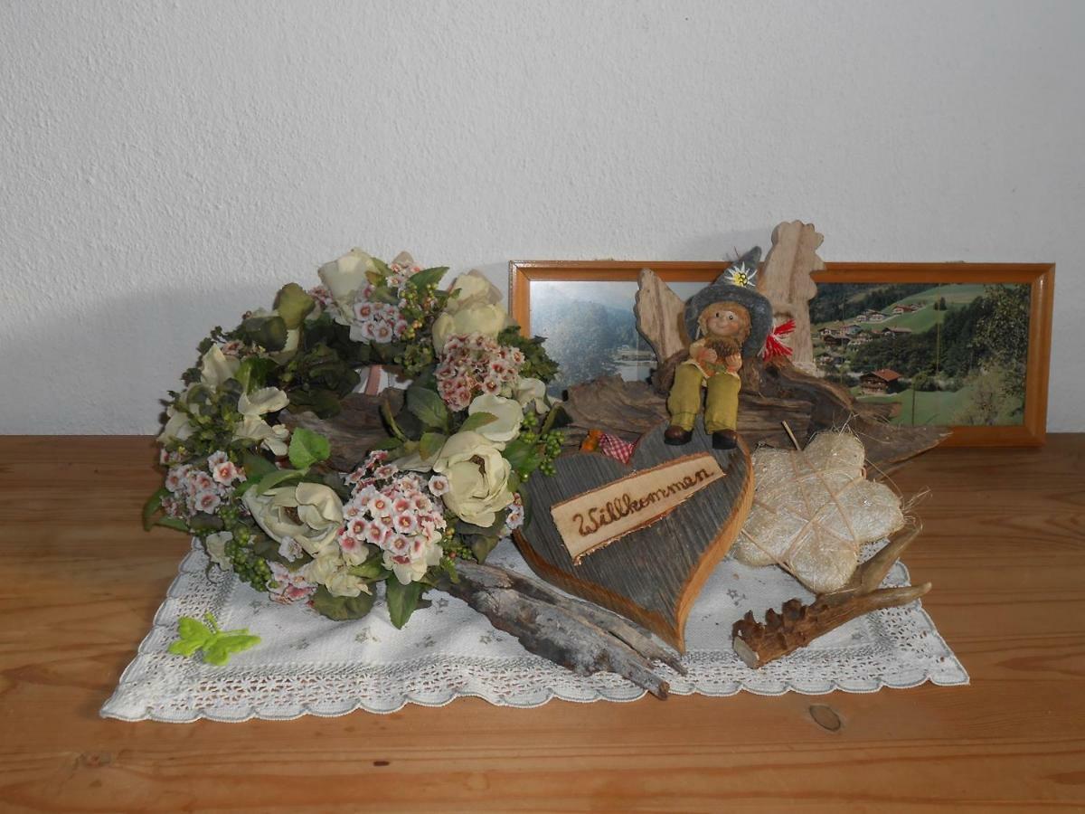 Bio-Bauernhof "Hecherhof" Thiersee Exteriör bild